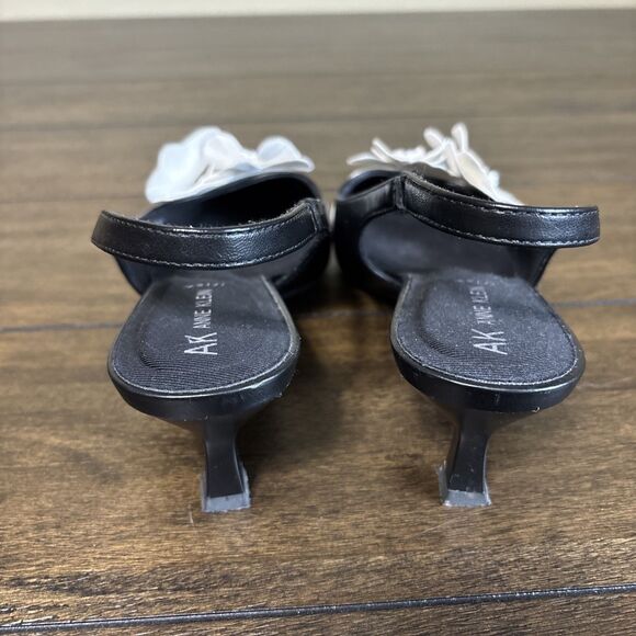 Anne Klein Ice Kitten Heel Size 7 Sling Back Black White Flowers Pump - Picture 4 of 8